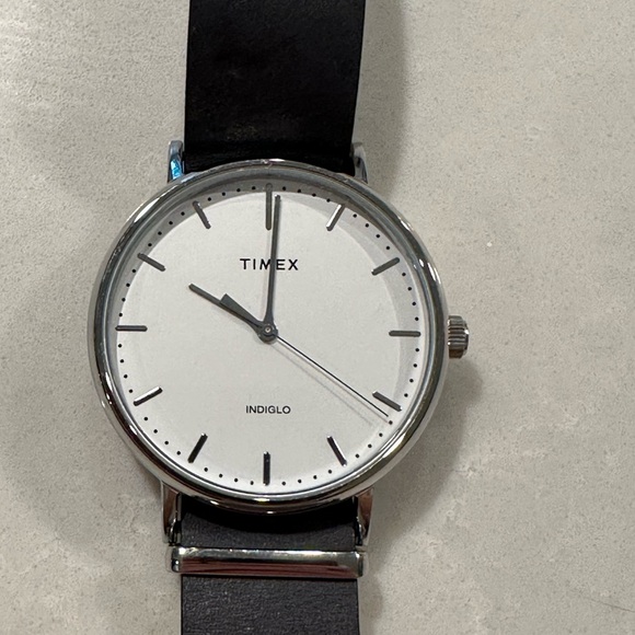 Timex Watch - Picture 2 of 7